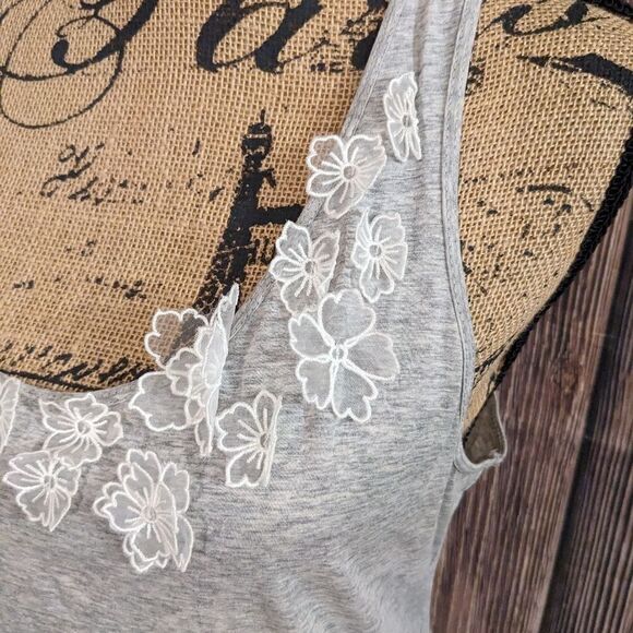 3 for $25 J.Crew Factory Tank - Picture 5 of 10